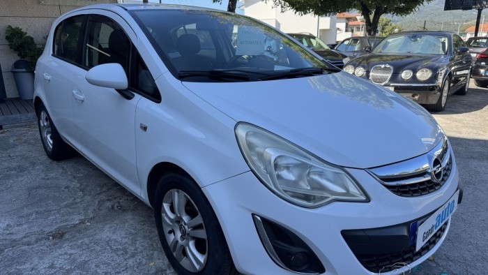 Opel Corsa GO 1.2 Esatronic