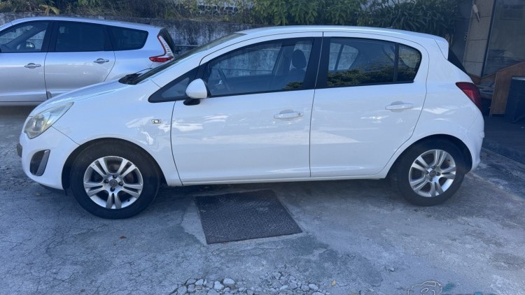 Opel Corsa GO 1.2 Esatronic